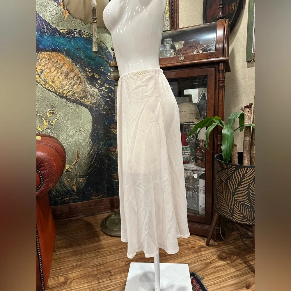 Vintage Cream Midi A Line Smocked Skirt EUC - Picture 2 of 5
